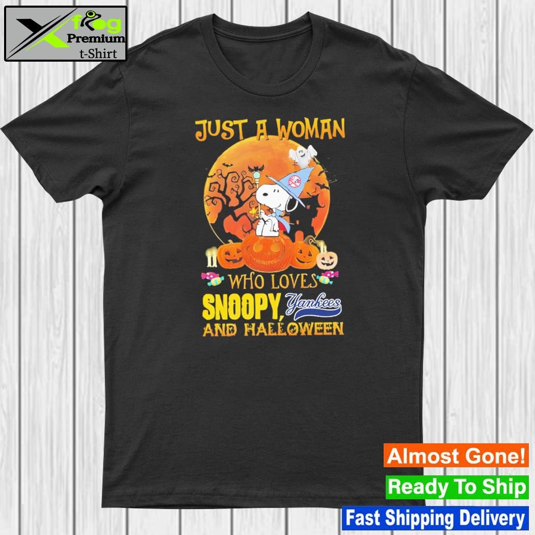 Design just a woman who loves snoopy and halloween yankees shirt