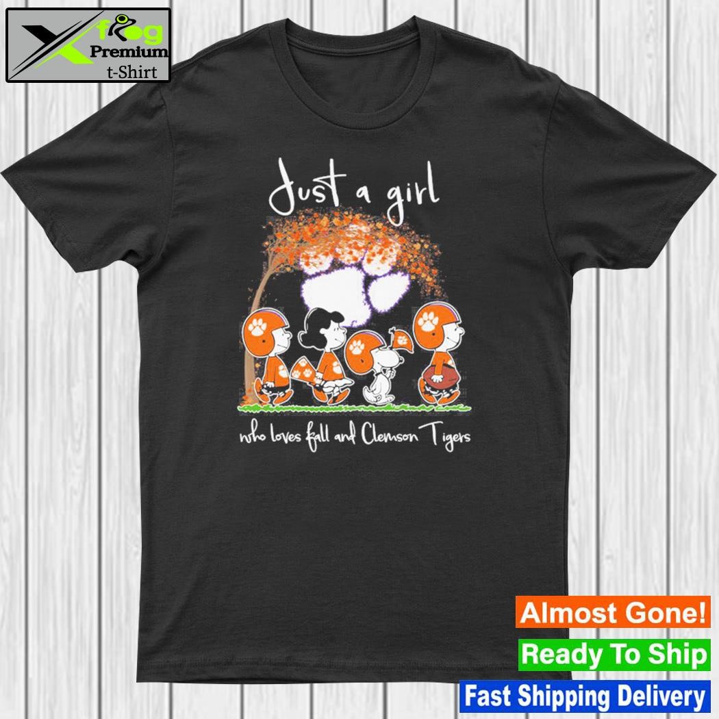 Just a girl who love fall and clemson tigers Peanuts Snoopy shirt